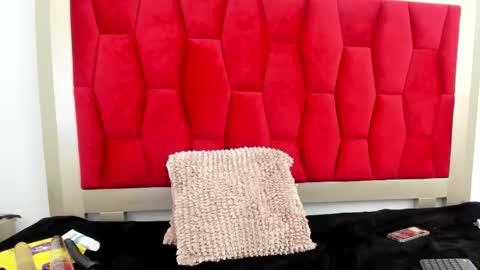 Scarlet online show from November 28, 2:30 am