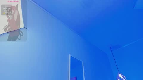 Scarlet  online show from March 3, 2:07 am