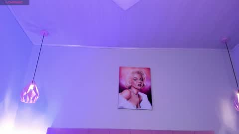 Scarlet  online show from November 3, 5:08 am