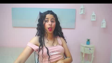 Scarlett online show from January 14, 6:05 pm