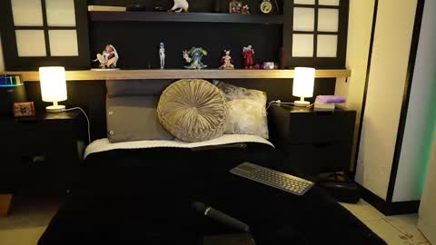 Scarlett Collins online show from January 15, 1:25 am