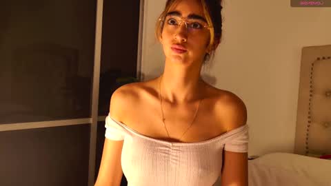 Scarlett Grand online show from September 15, 4:47 am