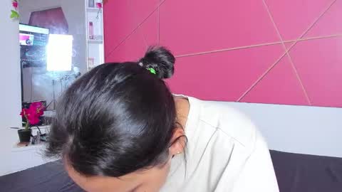 Isabella online show from September 22, 1:10 am