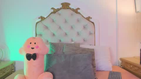 scarlett smith 3 online show from June 3, 2:25 am