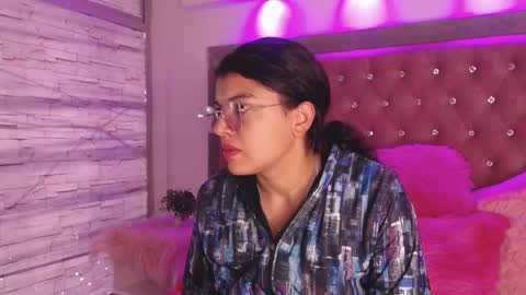 Scarlett online show from December 4, 12:52 pm