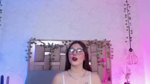 Scarlet online show from December 4, 11:43 am