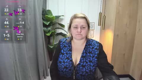 Snapshot of scarlettsoft chatting on October 14, 5:32 am Scarlett online show from October 14, 5:32 am