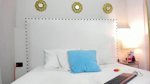 scarlett online show from March 25, 12:28 am