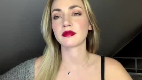 ScarlettxBlonde online show from May 7, 3:41 pm