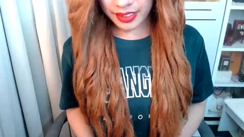 Queen Scarlet online show from March 2, 5:19 am