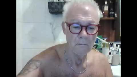 Snapshot of schizzodoro chatting on September 11, 3:41 am schizzodoro online show from September 11, 3:41 am