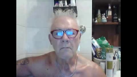 Snapshot of schizzodoro chatting on September 17, 3:10 am schizzodoro online show from September 17, 3:10 am