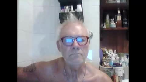 Snapshot of schizzodoro chatting on September 19, 2:59 am schizzodoro online show from September 19, 2:59 am