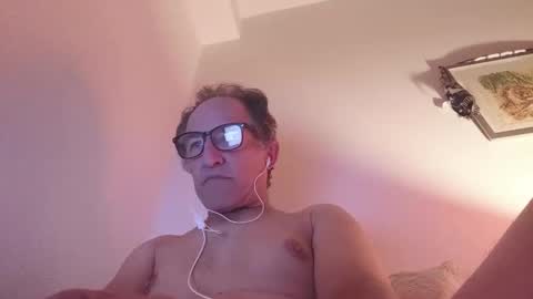 scotchwhieskie online show from June 8, 10:43 pm