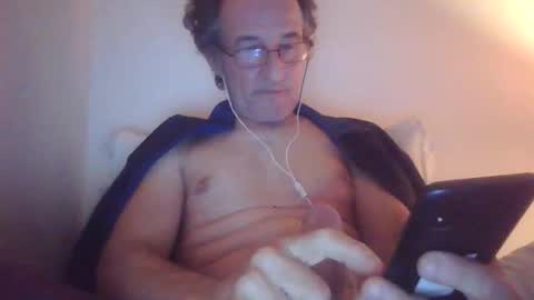 scotchwhieskie online show from November 15, 12:45 am