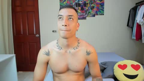 Daniel martinez - Independent model online show from February 17, 9:10 pm