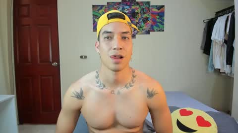 Daniel martinez - Independent model online show from March 3, 9:59 pm