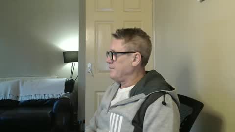 James online show from January 1, 2:42 pm