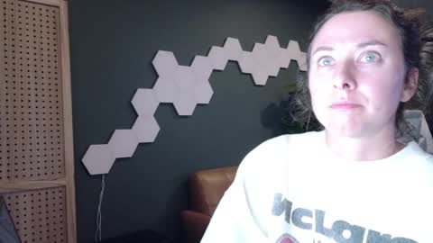 Scout has fun online show from November 21, 2:42 am