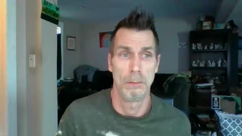 GettOffMyLawn online show from March 8, 8:02 pm