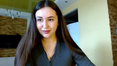 Elizabeth  online show from April 27, 7:28 am