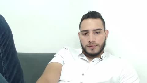 Snapshot of seank_noszka chatting on February 13, 2:09 pm seank_noszka online show from February 13, 2:09 pm