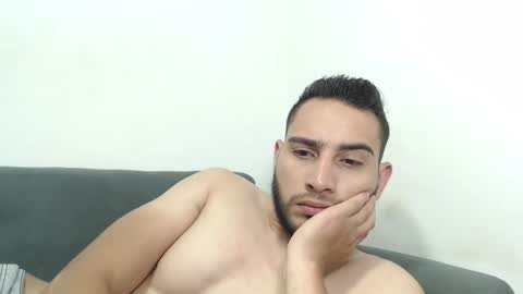 Snapshot of seank_noszka chatting on February 11, 1:51 pm seank_noszka online show from February 11, 1:51 pm