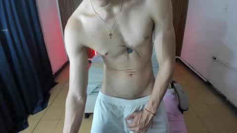 sebas jusa online show from May 13, 5:06 am