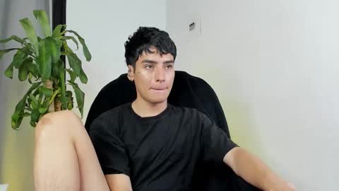 sebastian online show from December 19, 4:13 pm