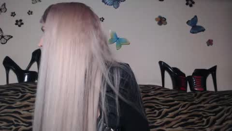 Emily online show from March 31, 8:31 pm