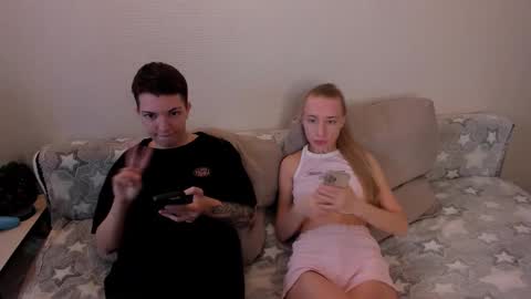 Amanda and  pair in a real life we love each other but can play with you online show from October 1, 8:24 am