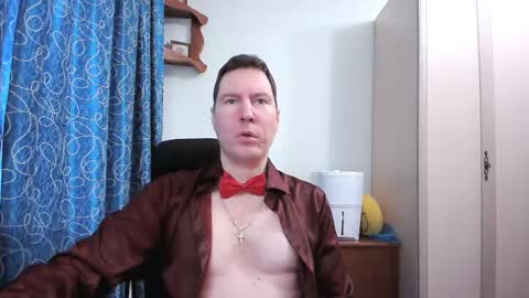 Snapshot of secret_lover_xxx chatting on March 4, 10:02 am Secret lover XXX online show from March 4, 10:02 am