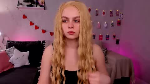 Vivien online show from March 6, 9:19 am