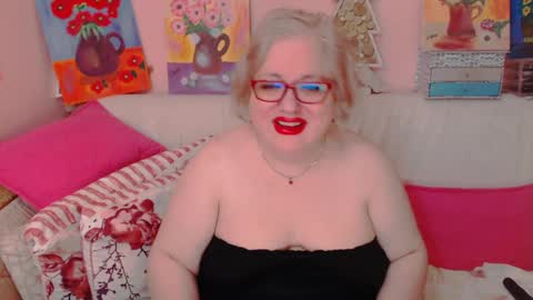 Alice online show from April 1, 7:00 pm