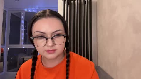 Annette  online show from May 29, 7:12 pm