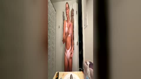 Maddy online show from June 25, 12:40 am