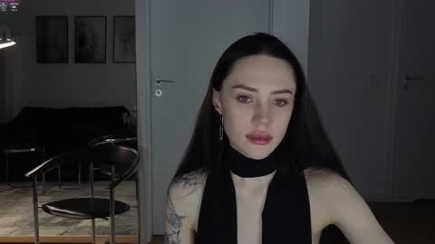 Snapshot of seduced_by_sara chatting on October 30, 9:15 pm Sara online show from October 30, 9:15 pm