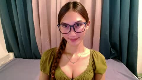 seductive_kimxxx online show from July 6, 10:23 pm