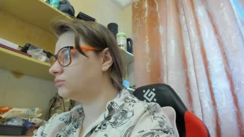 seductive_she_wolf online show from April 26, 3:31 pm