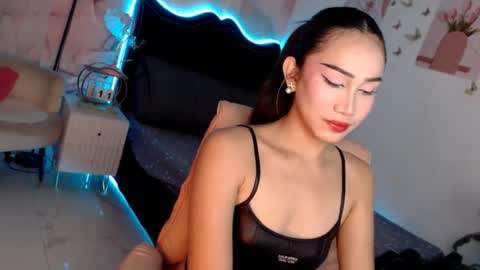 Vanessa online show from November 10, 3:48 pm