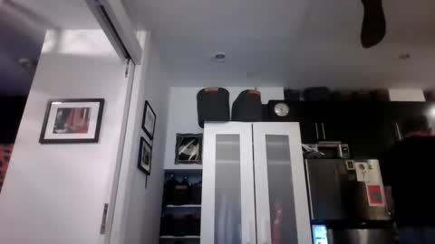 MickJager online show from December 10, 7:16 am