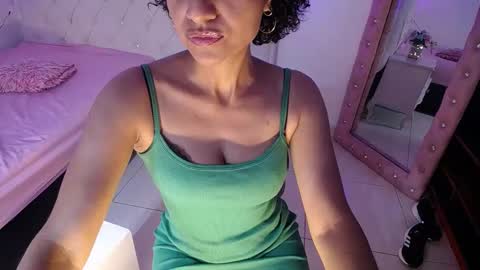 seductress_malia online show from October 14, 1:36 pm