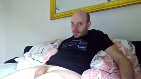 Sebastian online show from April 23, 10:00 pm