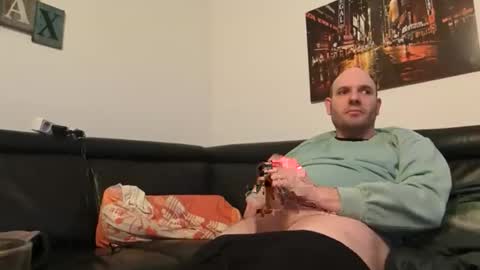 Sebastian online show from March 15, 5:45 am