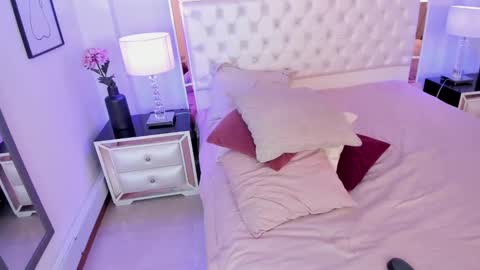 Selene online show from January 30, 4:24 pm