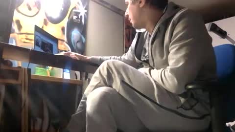 Grade2 online show from January 10, 10:59 pm