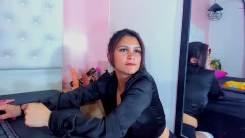 selena_bieber69 online show from November 18, 2:42 pm