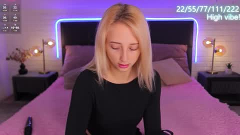 Selena Lily online show from September 28, 12:36 pm