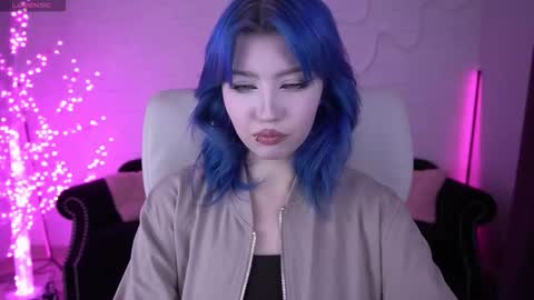 selenairis online show from February 4, 9:51 pm