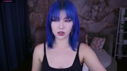 selenairis online show from December 14, 9:43 pm